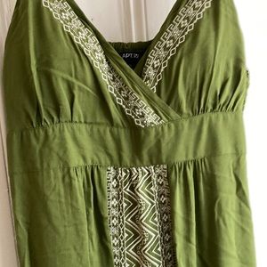 Ankle length olive green XL dress lightly padded top Apt 9